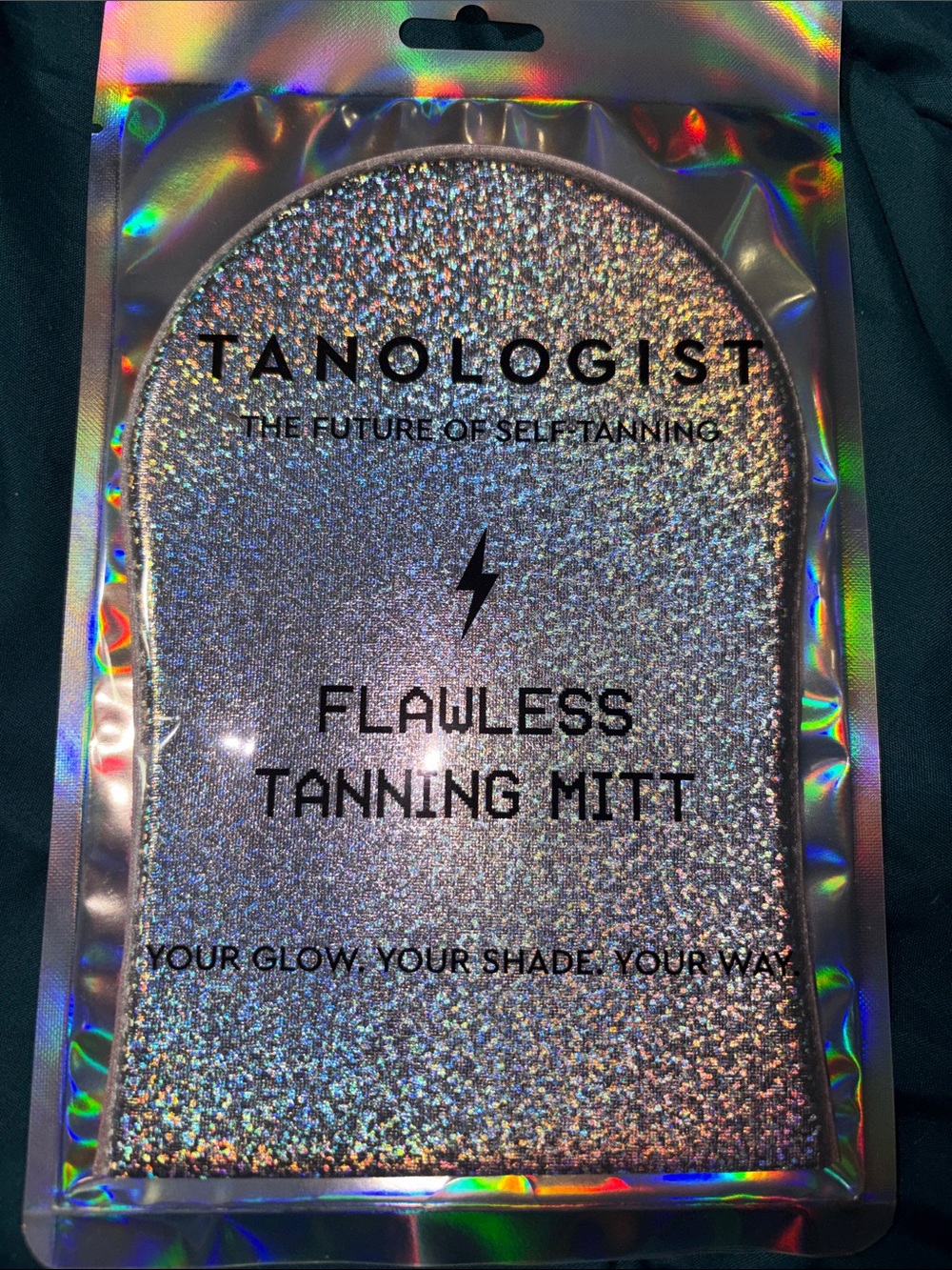 Tanologist Flawless Tanning Mitt in Silver Glitter